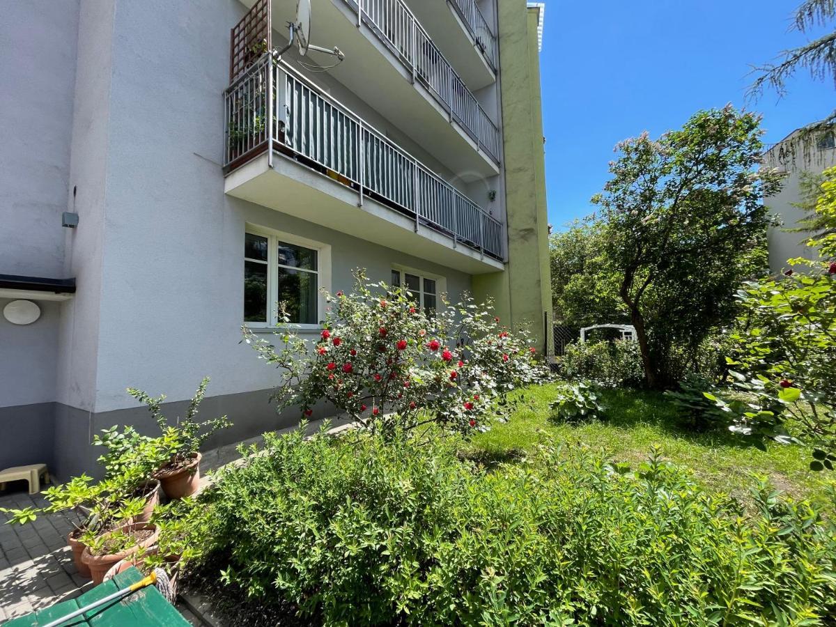 Old Town Nest Apartment คราคูฟ ภายนอก รูปภาพ