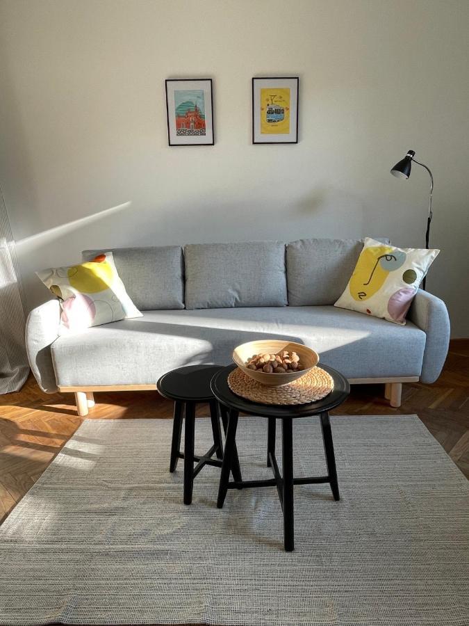 Old Town Nest Apartment คราคูฟ ภายนอก รูปภาพ